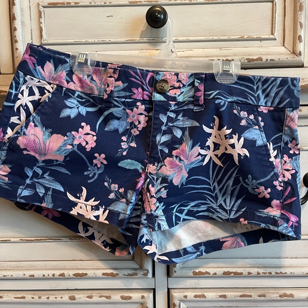 american eagle shorts